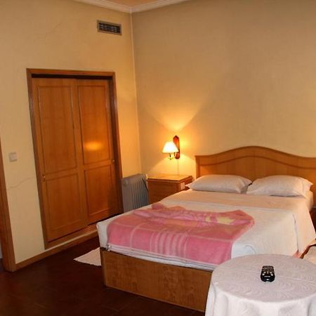 Portucalense Bed and Breakfast OOporto Rum bild